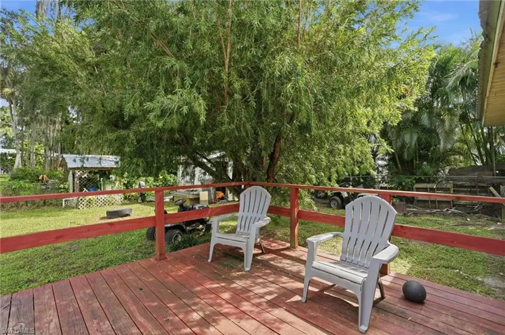 868 Avalon Ave, Labelle, Florida 33935