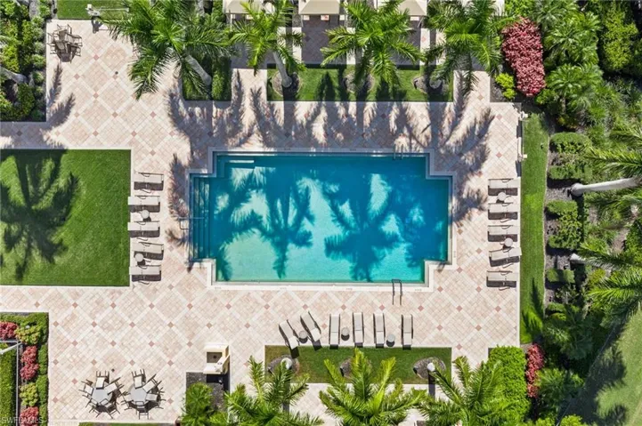 Bird's eye view of a pool area