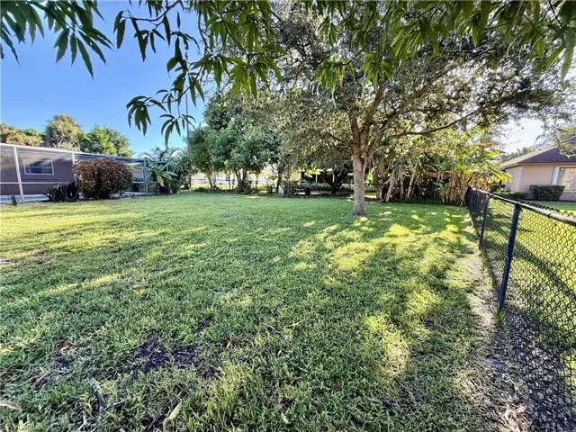 70 Pierce St, Lehigh Acres, Florida 33936