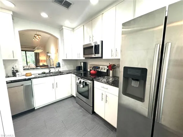 7790  Woodbrook  CIR, Naples, FL 34104
