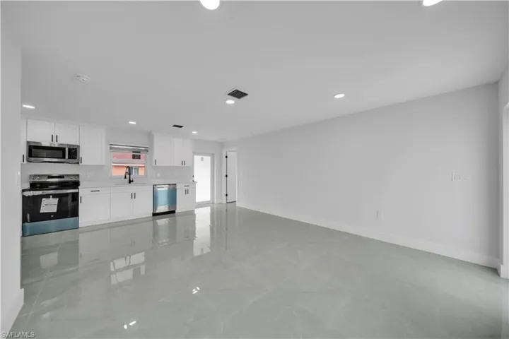 820  Hibiscus  AVE, Lehigh Acres, FL 33972