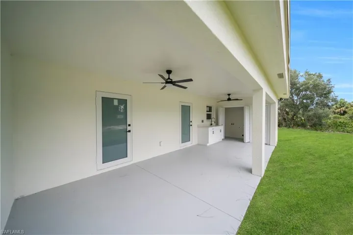 820  Hibiscus  AVE, Lehigh Acres, FL 33972