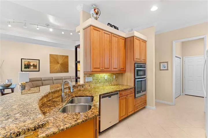 3515  Grand Cypress  CT, Naples, FL 34119