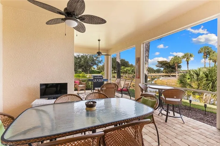 3515  Grand Cypress  CT, Naples, FL 34119