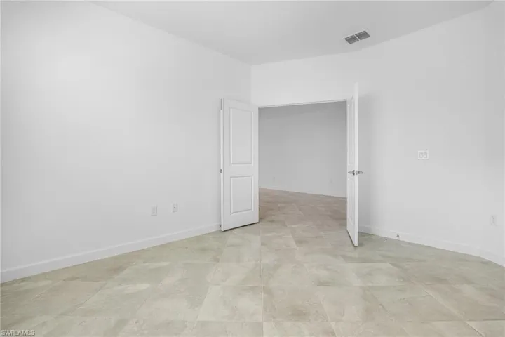 20627 Hazelnut Ct, Lehigh Acres, Florida 33936