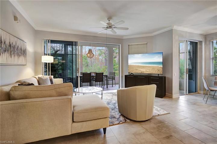 929 Carrick Bend CIR # 102, NAPLES FL 34110