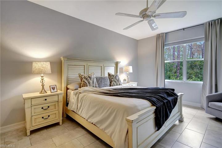 929 Carrick Bend CIR # 102, NAPLES FL 34110