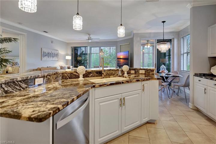 929 Carrick Bend CIR # 102, NAPLES FL 34110