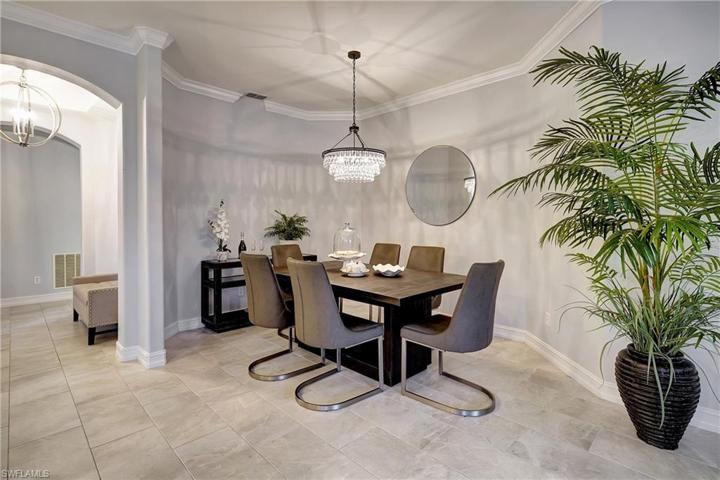 929 Carrick Bend CIR # 102, NAPLES FL 34110