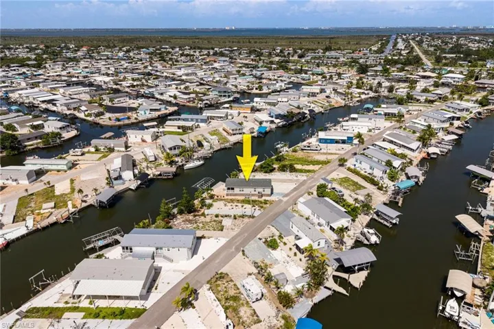 Waterfront property featuring direct gulf access to open water in minutes.
