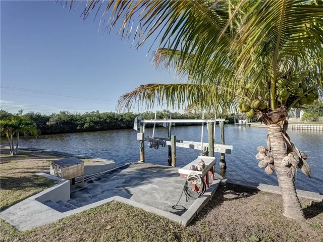 12055 Matlacha Blvd, Matlacha Isles, Florida 33991
