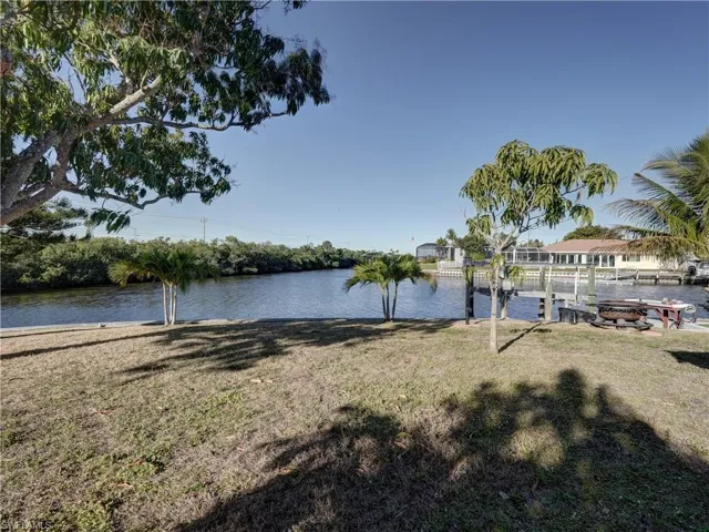 12055 Matlacha Blvd, Matlacha Isles, Florida 33991