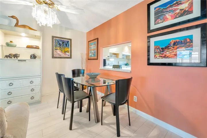 83  Glades  BLVD, Naples, FL 34112