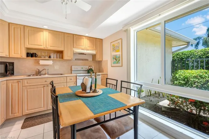 83  Glades  BLVD, Naples, FL 34112