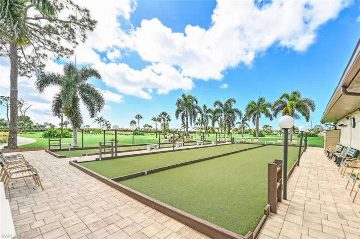 83  Glades  BLVD, Naples, FL 34112