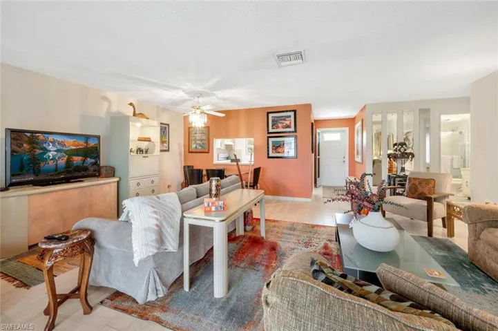 83  Glades  BLVD, Naples, FL 34112