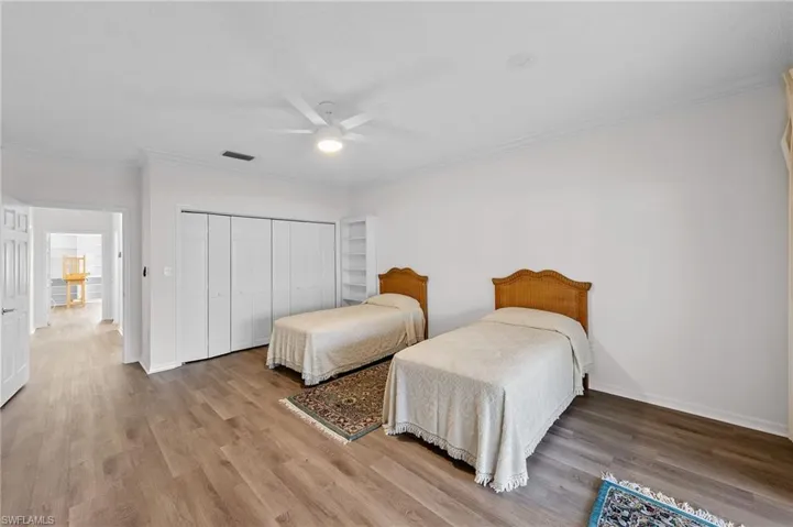 405  Arbor Lake  DR, Naples, FL 34110