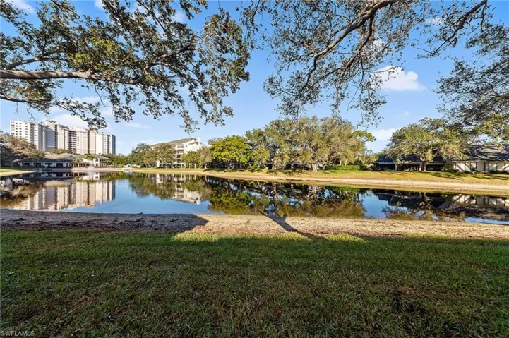 405  Arbor Lake  DR, Naples, FL 34110