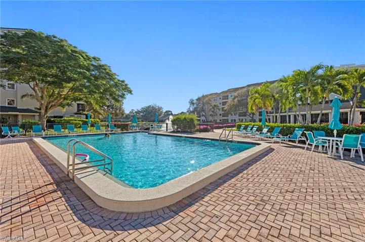 405  Arbor Lake  DR, Naples, FL 34110