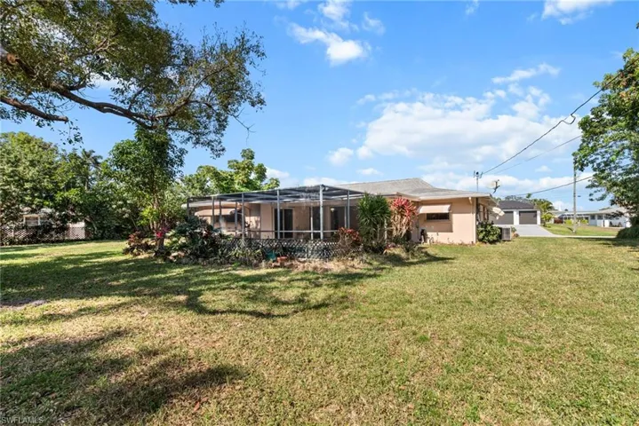 4412 SE 13th  PL, Cape Coral, FL 33904