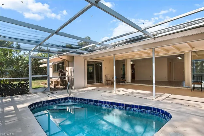 4412 SE 13th  PL, Cape Coral, FL 33904