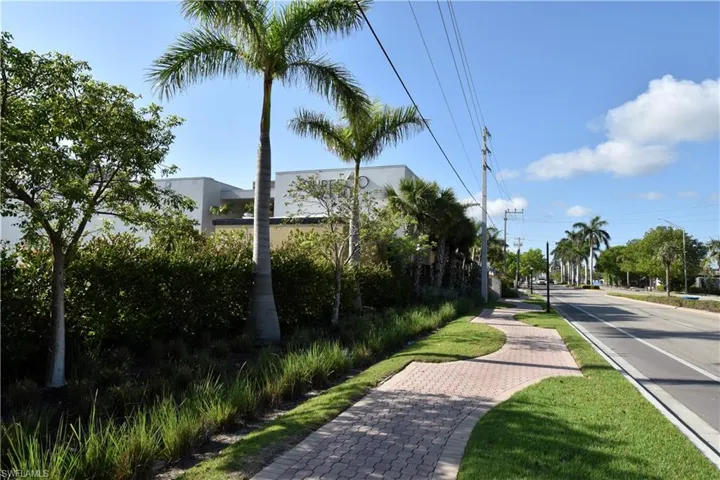 3125  Barrett  AVE, Naples, FL 34112