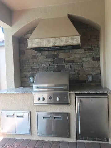 28518 Westmeath Ct, Bonita Springs, Florida 34135
