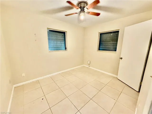 27 Apache St, Lehigh Acres, Florida 33936