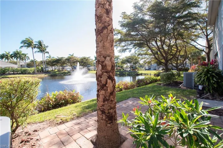 8068 Pacific Beach Dr, Fort Myers Fl 33966