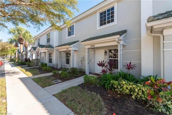 8068 Pacific Beach Dr, Fort Myers Fl 33966