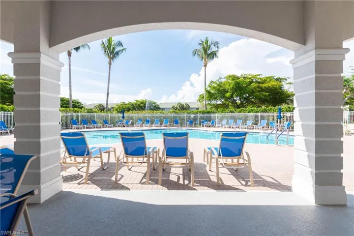 8068 Pacific Beach Dr, Fort Myers Fl 33966