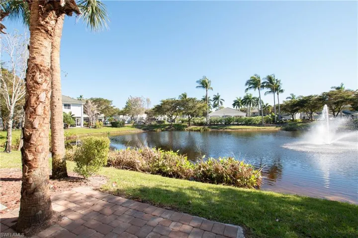 8068 Pacific Beach Dr, Fort Myers Fl 33966
