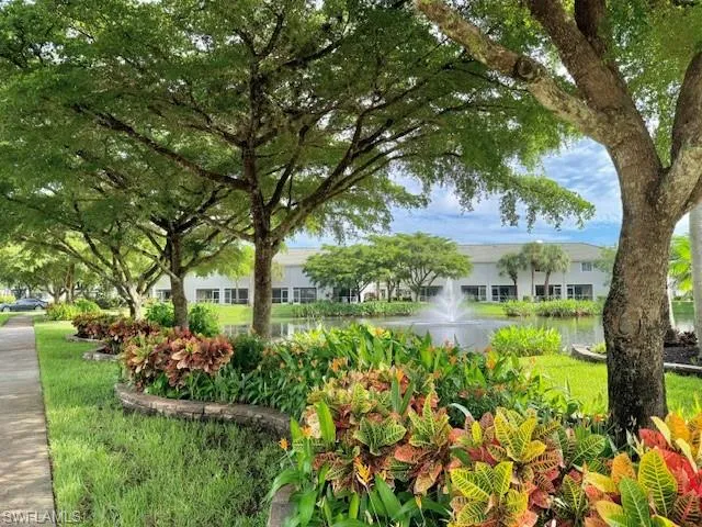8068 Pacific Beach Dr, Fort Myers Fl 33966