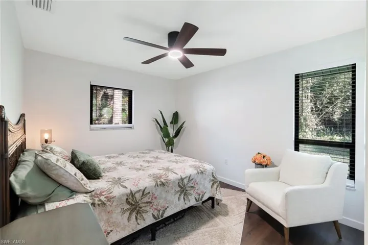 4400  11th SW AVE, Naples, FL 34116