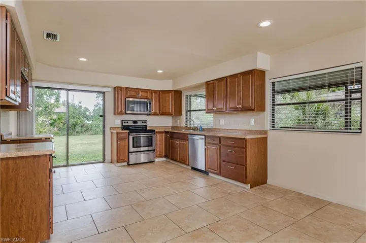 1145 SE 19th  TER, Cape Coral, FL 33990