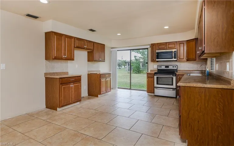 1145 SE 19th  TER, Cape Coral, FL 33990