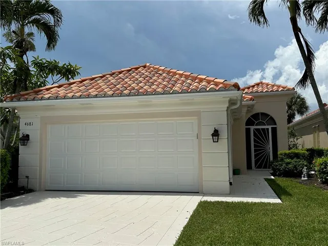 4681  Rio Poco  CT, Naples, FL 34109