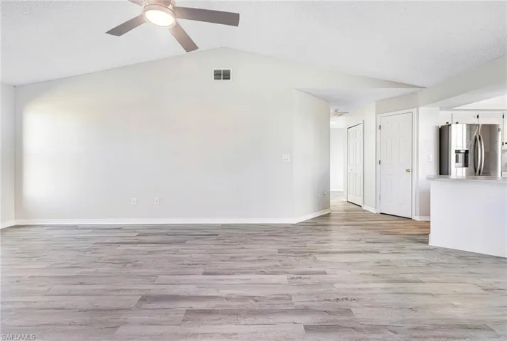1013 Ne 11th St, Cape Coral Fl 33909