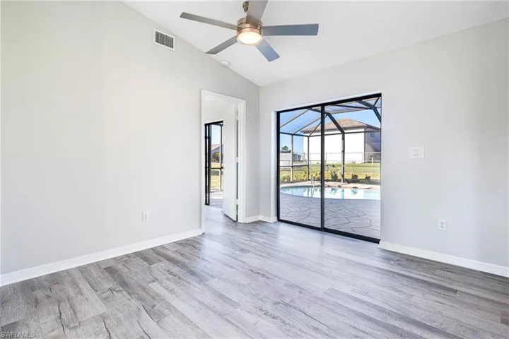 1013 Ne 11th St, Cape Coral Fl 33909