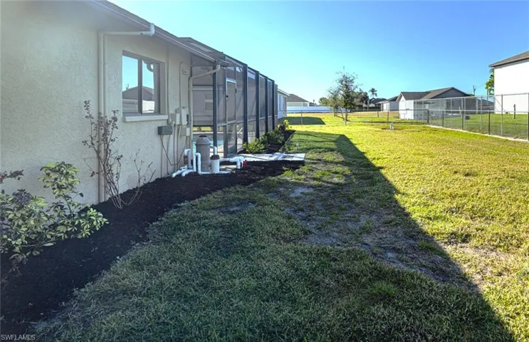 1013 Ne 11th St, Cape Coral Fl 33909