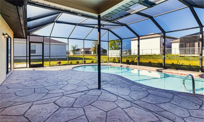 1013 Ne 11th St, Cape Coral Fl 33909
