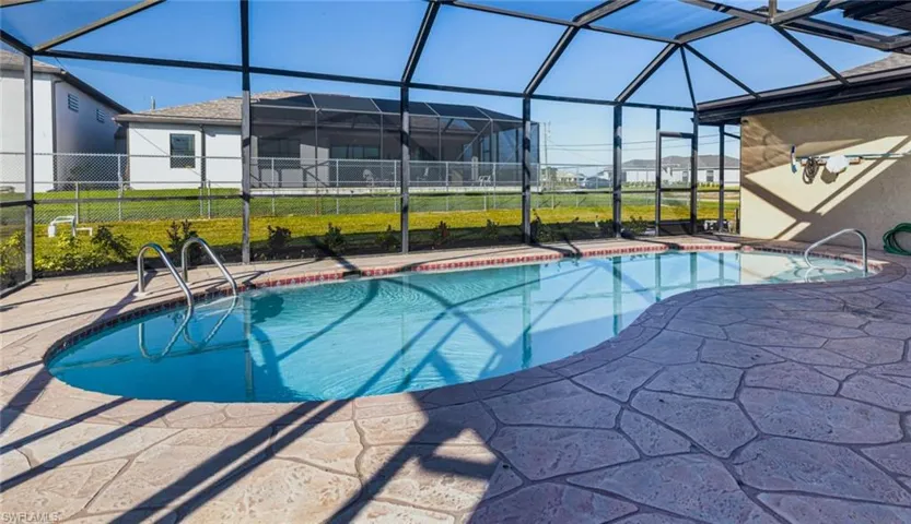 1013 Ne 11th St, Cape Coral Fl 33909