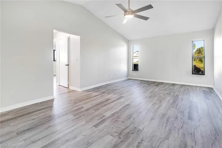 1013 Ne 11th St, Cape Coral Fl 33909