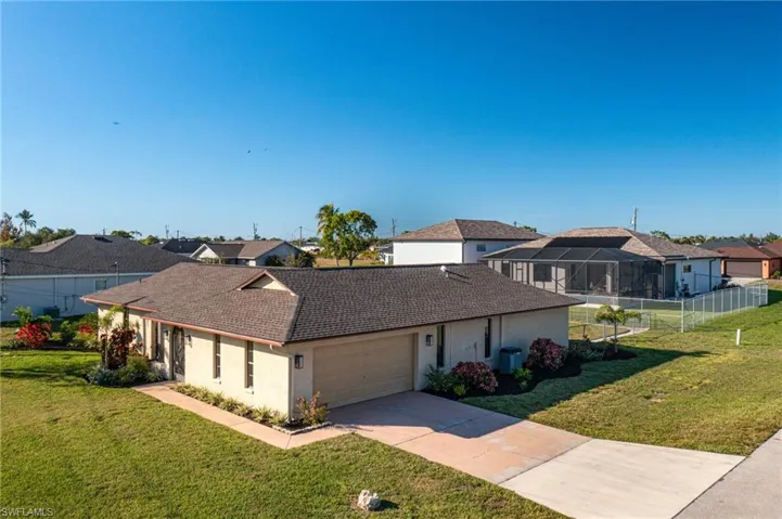 1013 Ne 11th St, Cape Coral Fl 33909