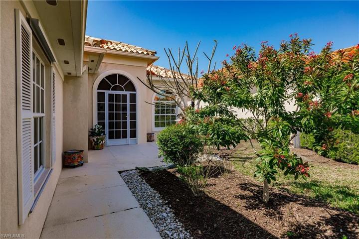 4285 Montalvo CT, NAPLES FL 34109