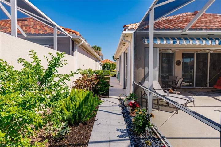 Tasteful side yard landscaping.