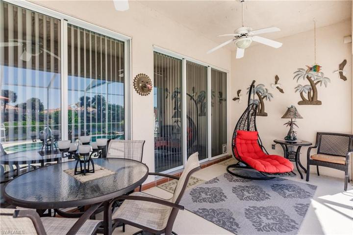 Naples outdoor living room!