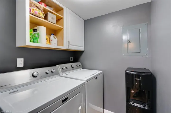 9540  Green Cypress  LN, Fort Myers, FL 33905