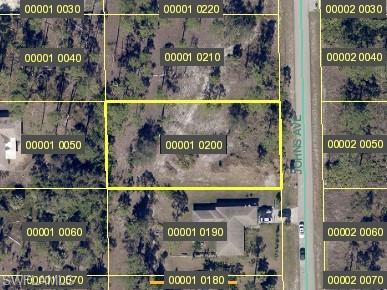 415 Johns AVE, LEHIGH ACRES FL 33972