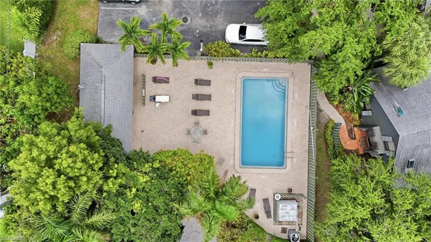 1245 Solana Rd, Naples, Florida 34103
